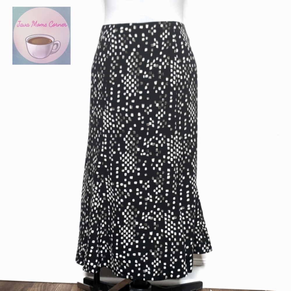 Jones Wear Mid Calf Circle Skirt Black Squares